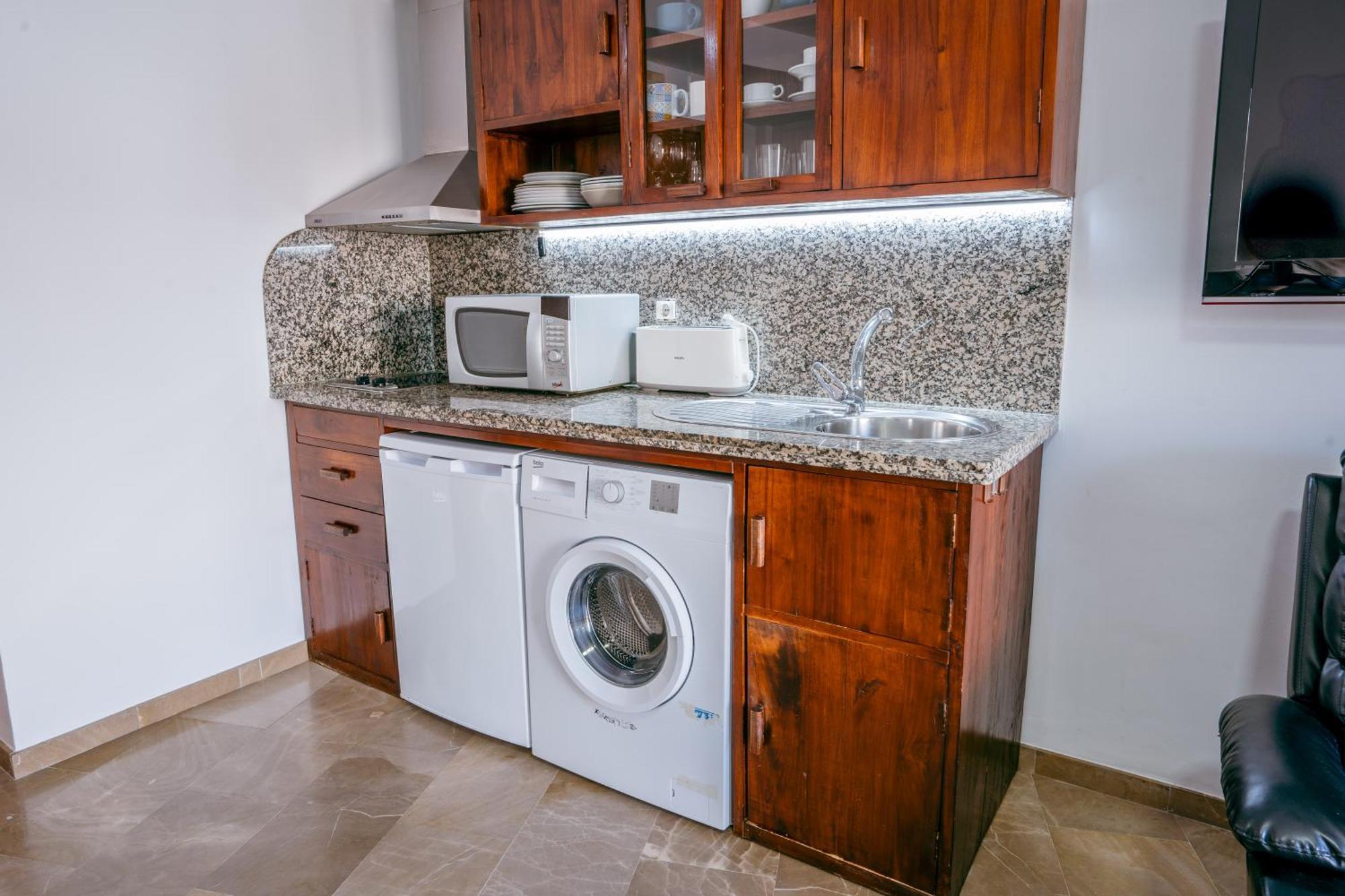 Apartamentos El Tranco Del Mar Almuñécar Esterno foto